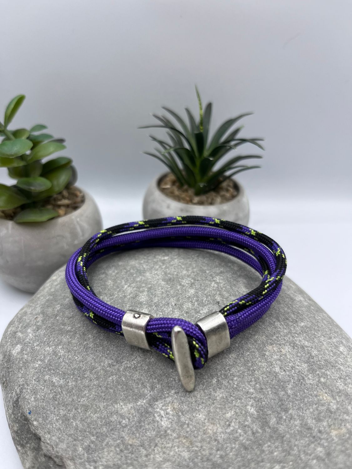 4mm purple/multi Paracord Wristwear