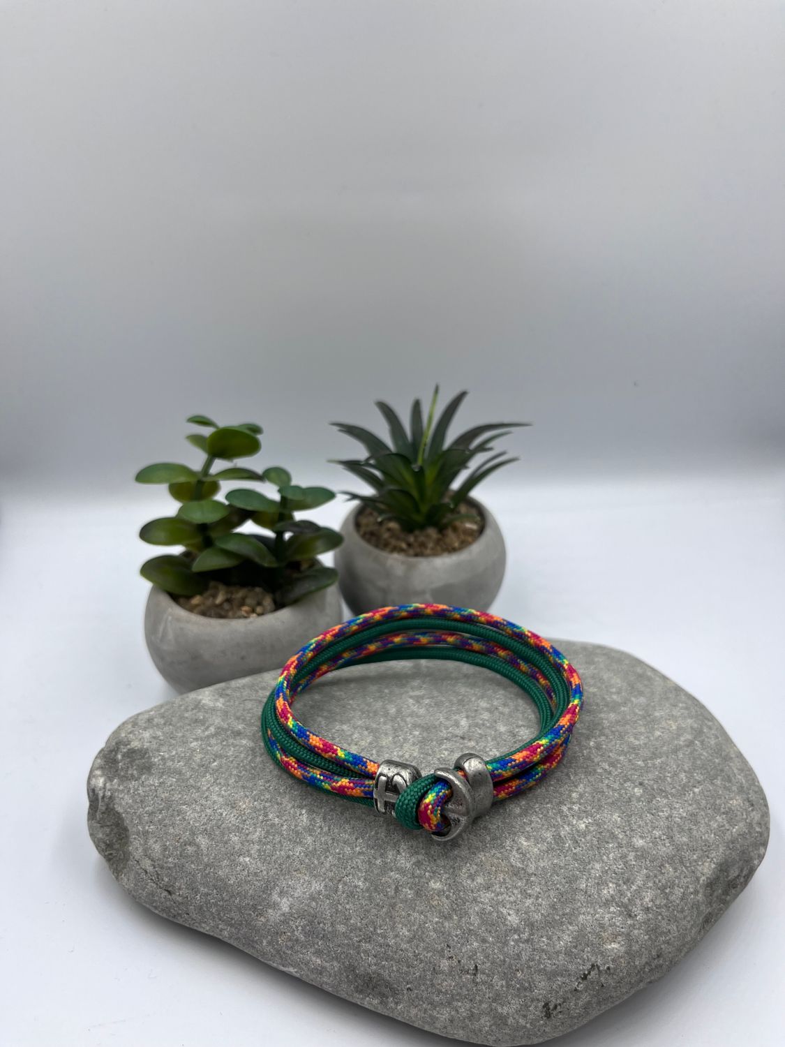 4mm  multi/green Paracord Bracelet - Anchor