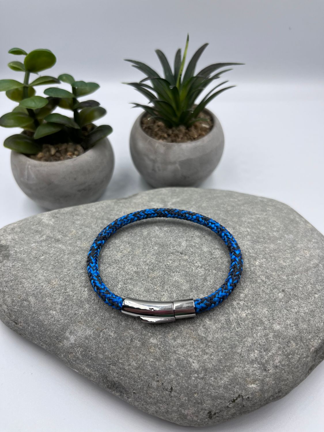 6mm- blue and black Sailing Rope Bracelet