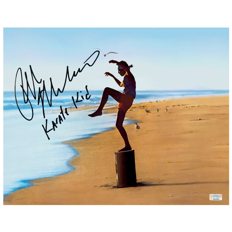 Foto Autografata  Ralph Macchio Autographed 1984 The Karate Kid Daniel LaRusso 11x14 Scene Photo with 'Karate Kid' Inscription Photo Signed Autograph AUTOGRAFO HAND SIGNED LARUSSO