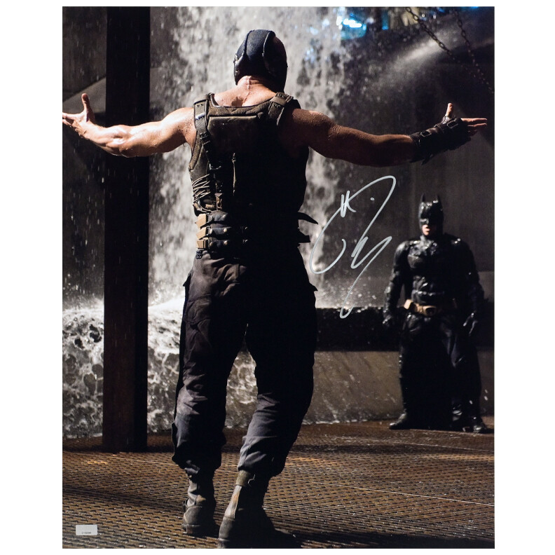 Tom Hardy Autographed Batman The Dark Knight Rises Bane 16x20 Taunting Photo Foto Autografata