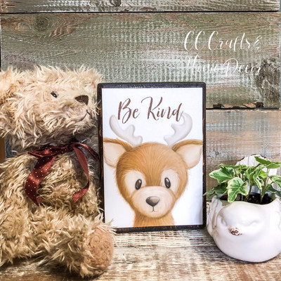 Be Kind Deer Shelf Sitter