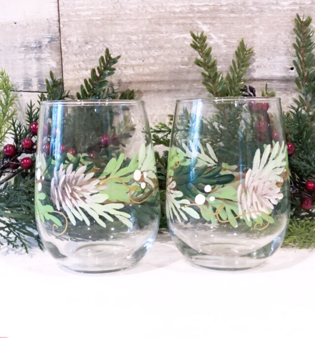 Hand Painted Pine Wreath and White Berries Christmas Stemless Glass