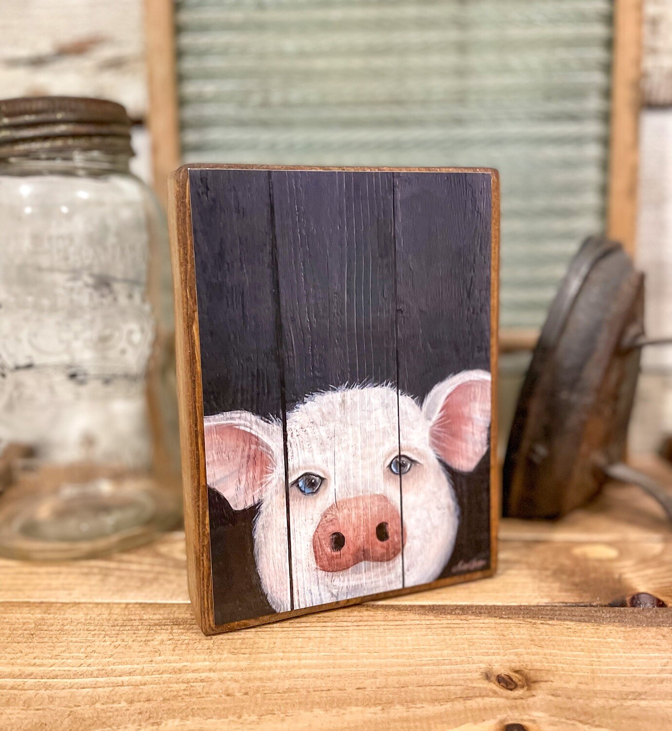 Farmhouse Pig Shelf Sitter
