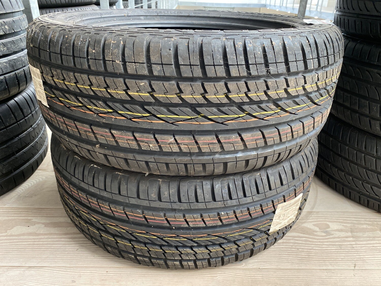 Continental CrossContact 225/50 R19 AFMJ-N3H8  2stk. 7mm.
