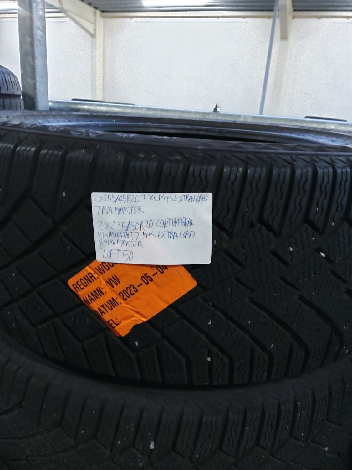 2×255/45R20 T XL CONTINENTAL VIKINGCONTACT7 M+S EXTRA LOAD 7MM.MØNSTER 2×235/50R20 CONTINENTAL VIKINGCONTACT7 M+S EXTRA LOAD 8MM.MØNSTER