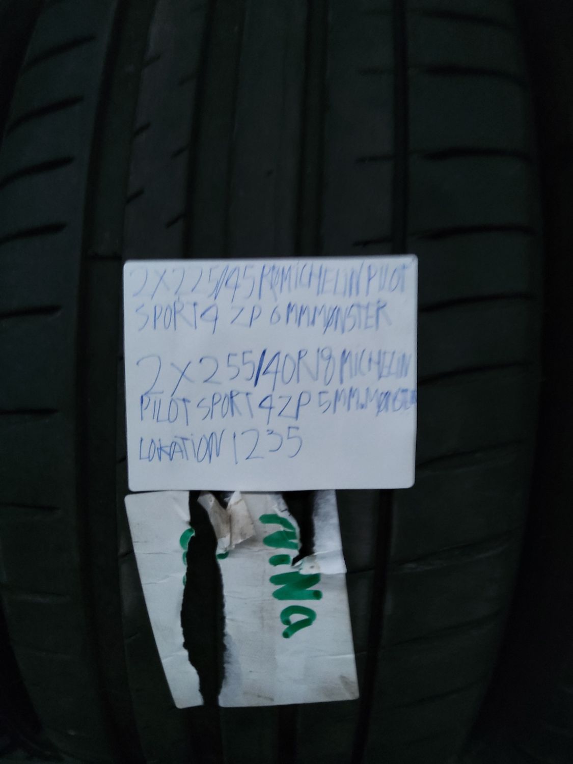 2×225/45R18 MICHELIN PILOT SPORT 4 ZP 6MM.MØNSTER 2×255/40R18 MICHELIN PILOT SPORT 4 ZP 5MM.MØNSTER SOMMERDÆK