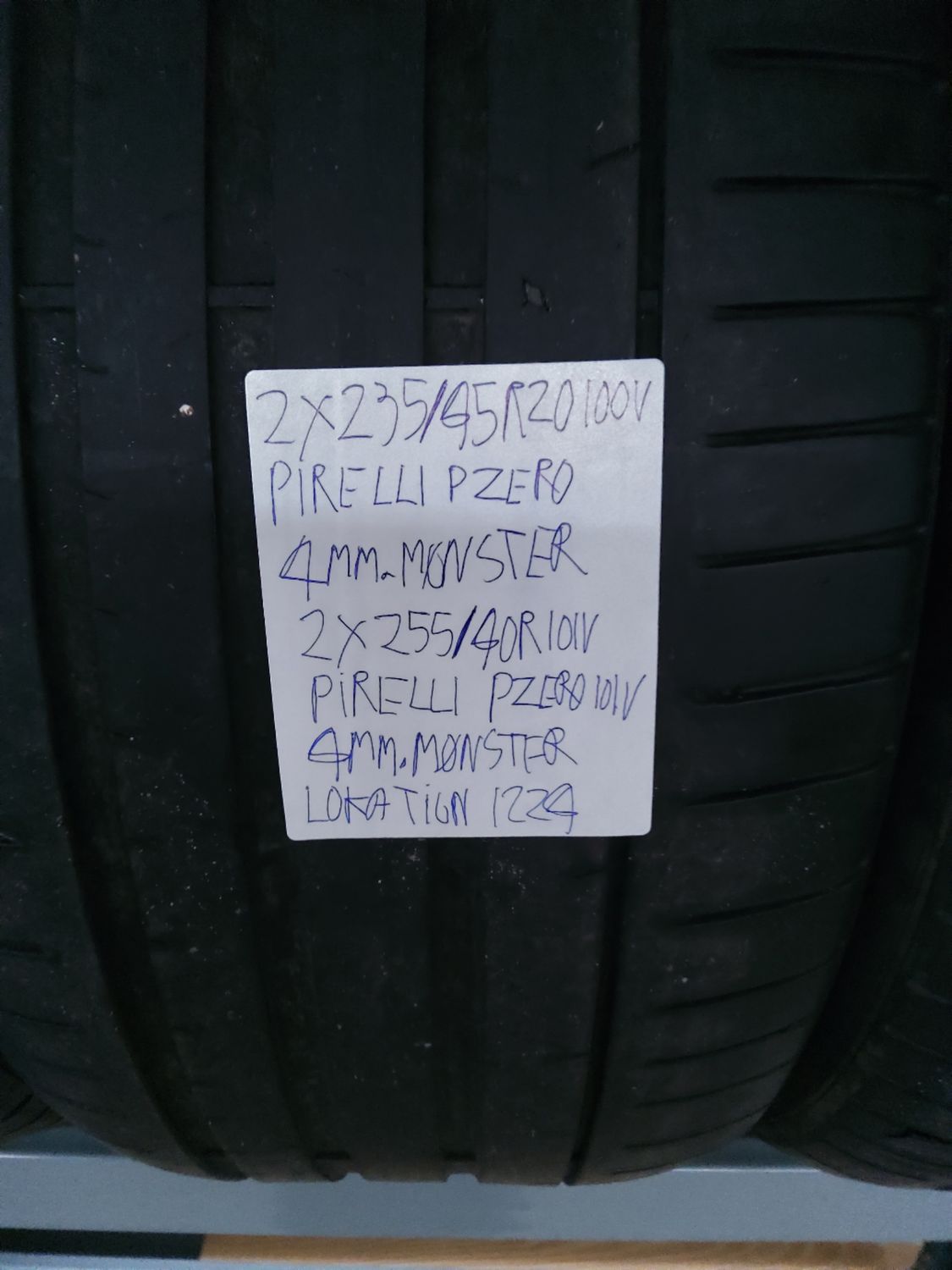 2×235/45R20 100V PIRELLI P ZERO 4MM.MØNSTER 2×255/40R20 101V PIRELLI P ZERO 101V 4MM.MØNSTER