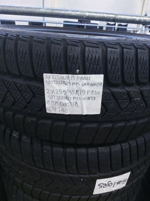 2×225/40R19 PIRELLI SOTTOZERO 3 M+S 6MM.MØNSTER 2×255/35R19 PIRELLI SOTTOZERO M+S WINTER 6MM.MØNSTER VINTERDÆK