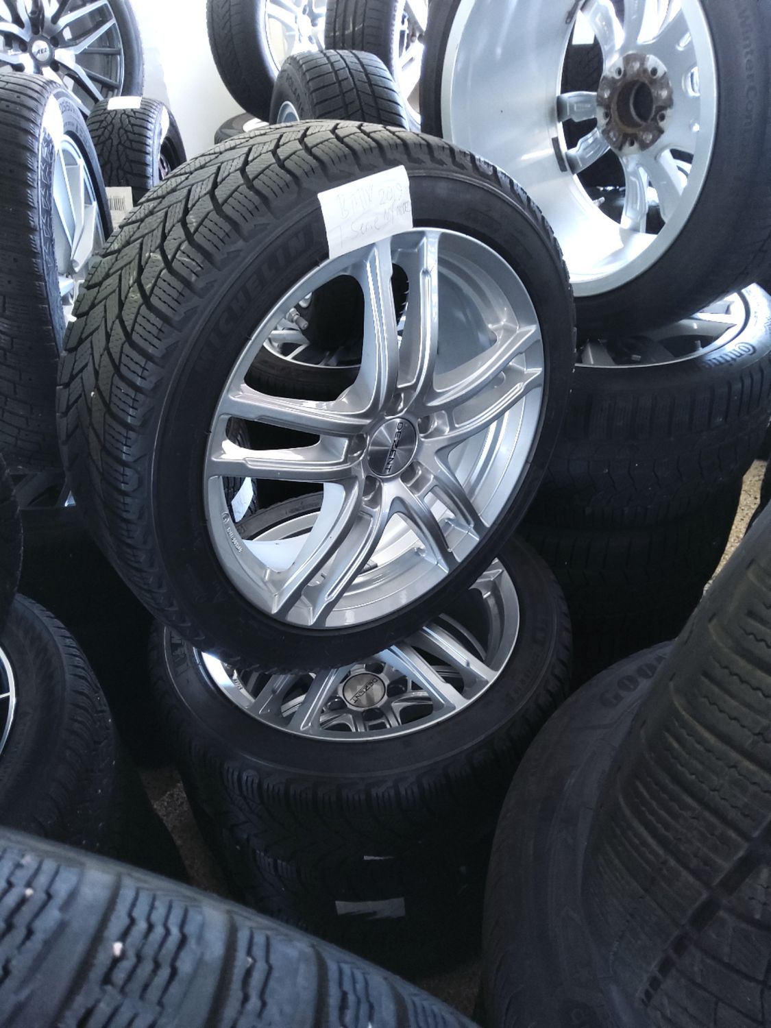 BMW 2019 I serie VINTERHJUL 18&quot;