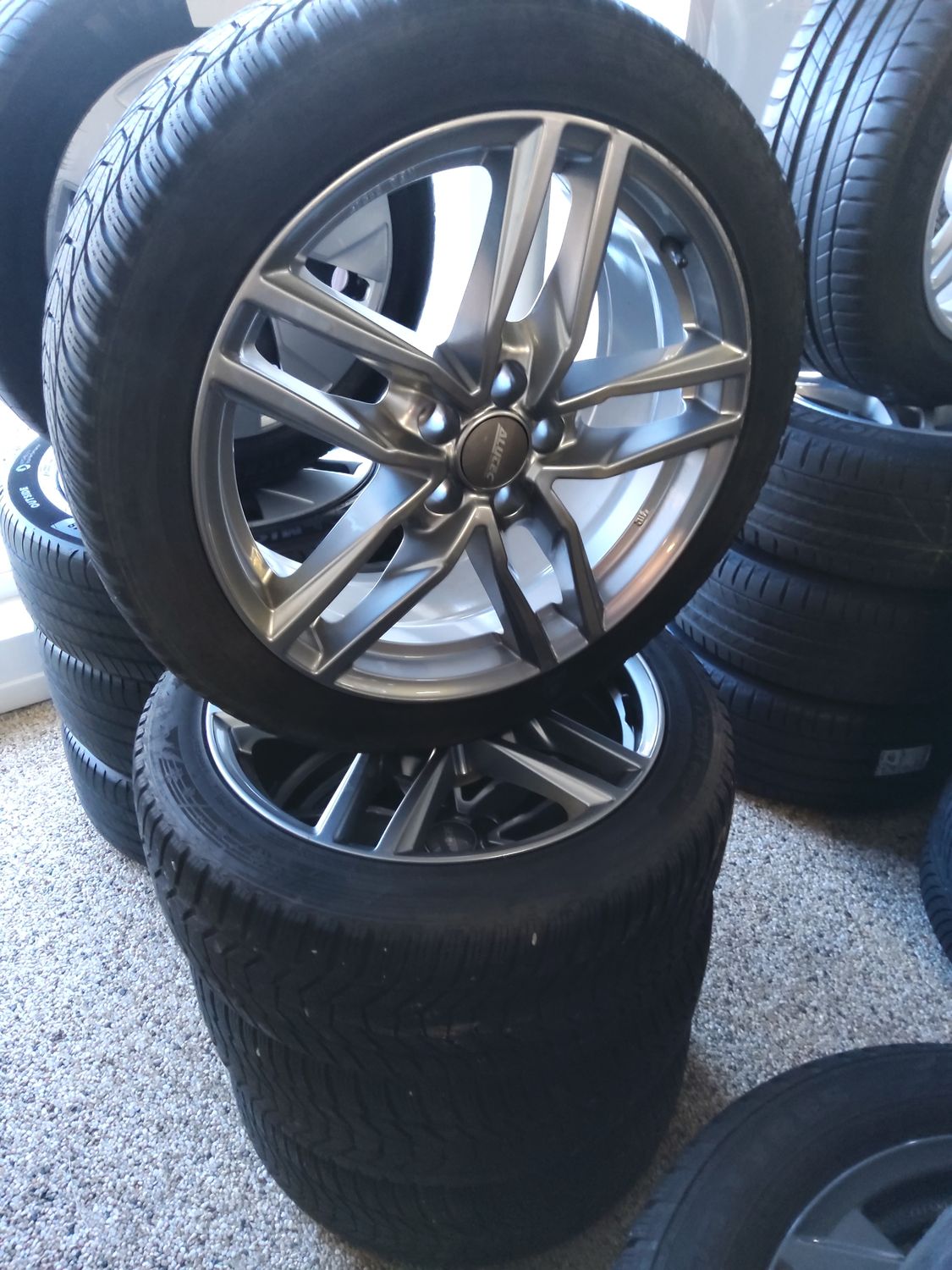 VW VINTERHJUL 18" VW VINTERHJUL 18"