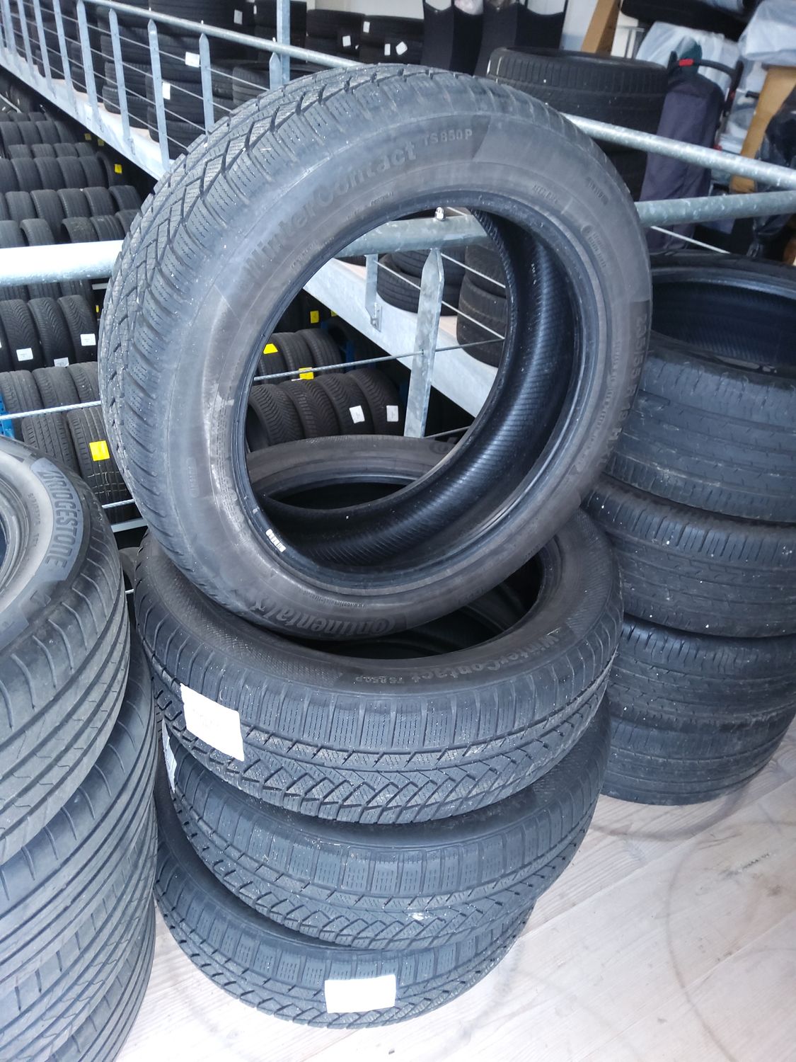4×235/55R19 H XL CONTINENTAL WINTERCONTACT TS850P SOMMERDÆK 
