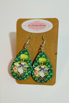 Leprechaun With Beard Holding Beer St. Patrick’s Day Fish Hook Earrings