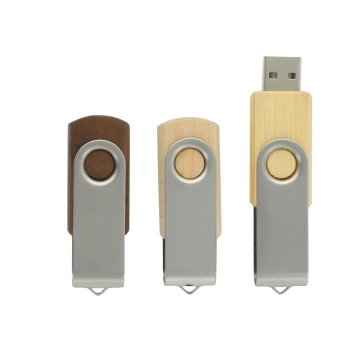 USB Stick aus Holz mit Bügel aus Metall