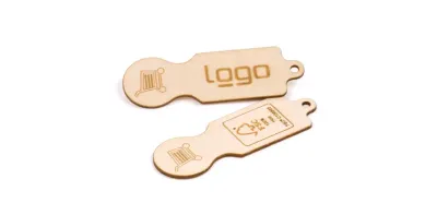 FSC®-zertifizierter Einkaufswagen-Chip Branch aus Holz mit Lasergravur als Werbeartikel mit Logo