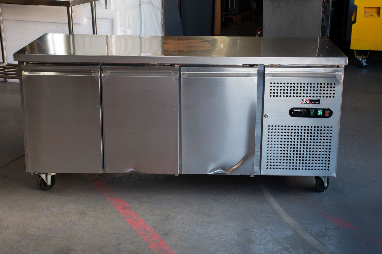 125023 3 DOOR FREEZER