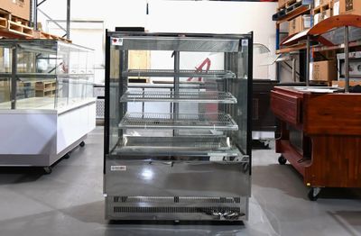 Lion Series Square Glass Hot Display 1000mm