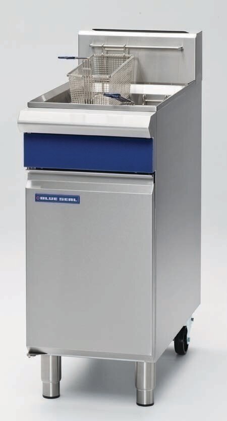 Blue Seal GT18 Single Pan Gas Fryer – 18L, Mechanical Controls, 2 baskets + lid
