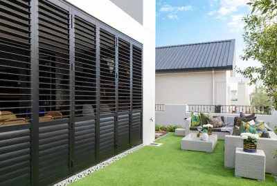 Security gates &amp; shutters