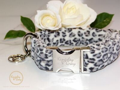SNOW LEOPARD DOG COLLAR SNOW LEOPARD DOG COLLAR