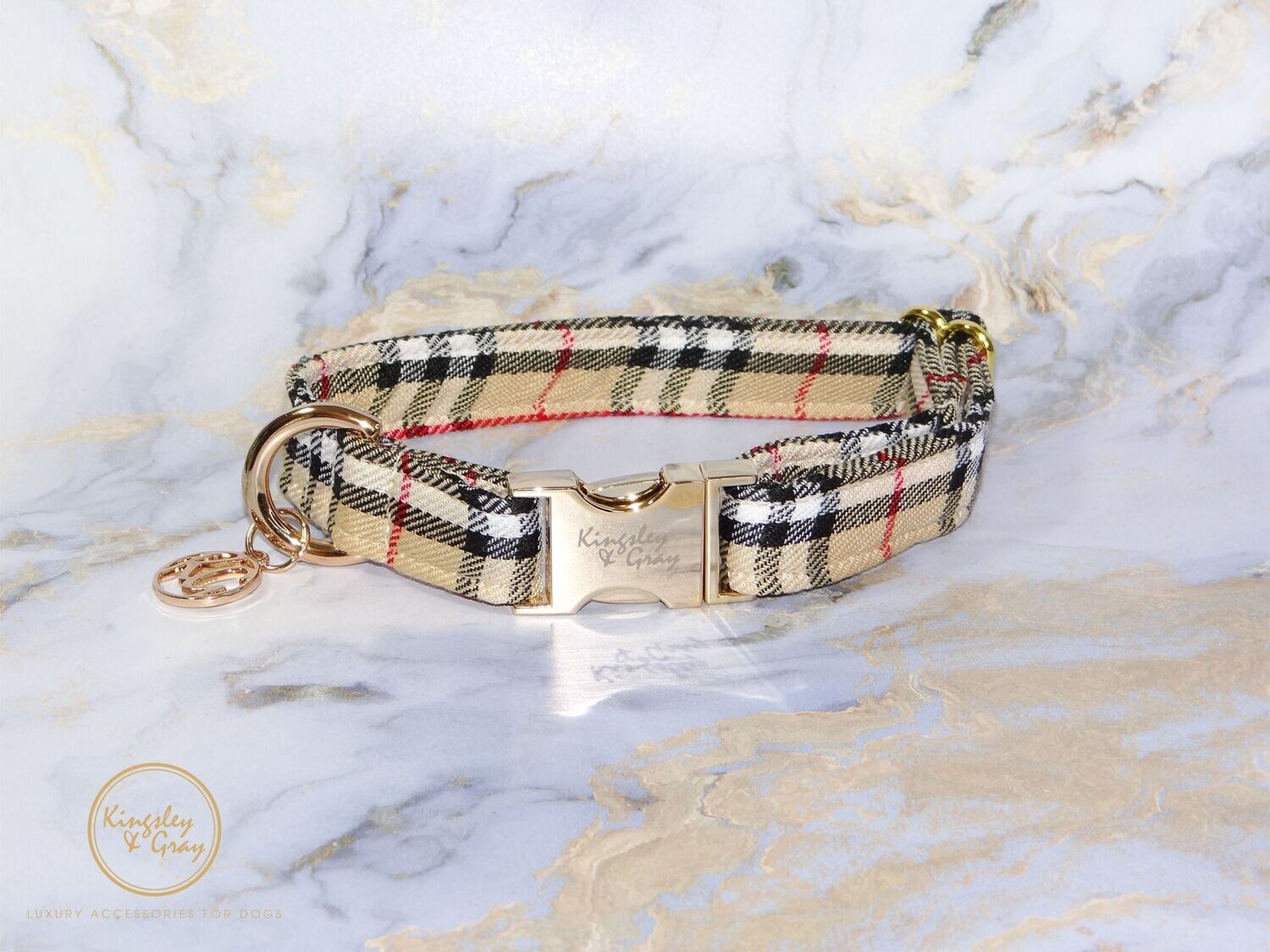 BURGUNDY BERRY DOG COLLAR BURGUNDY BERRY DOG COLLAR