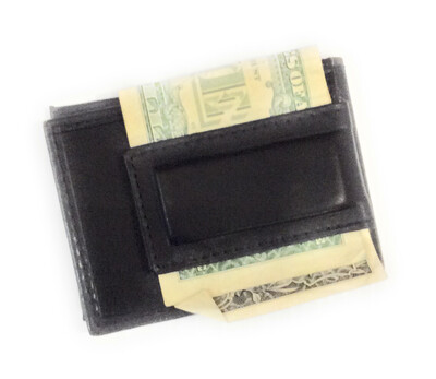 Magnetic money clip with 7 credit card holders 