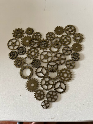 Assorted Metal Steampunk Gears in Bronze Colour