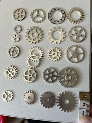 Assorted Silver Metal Steampunk Gears ( 40 Units Per Bag)