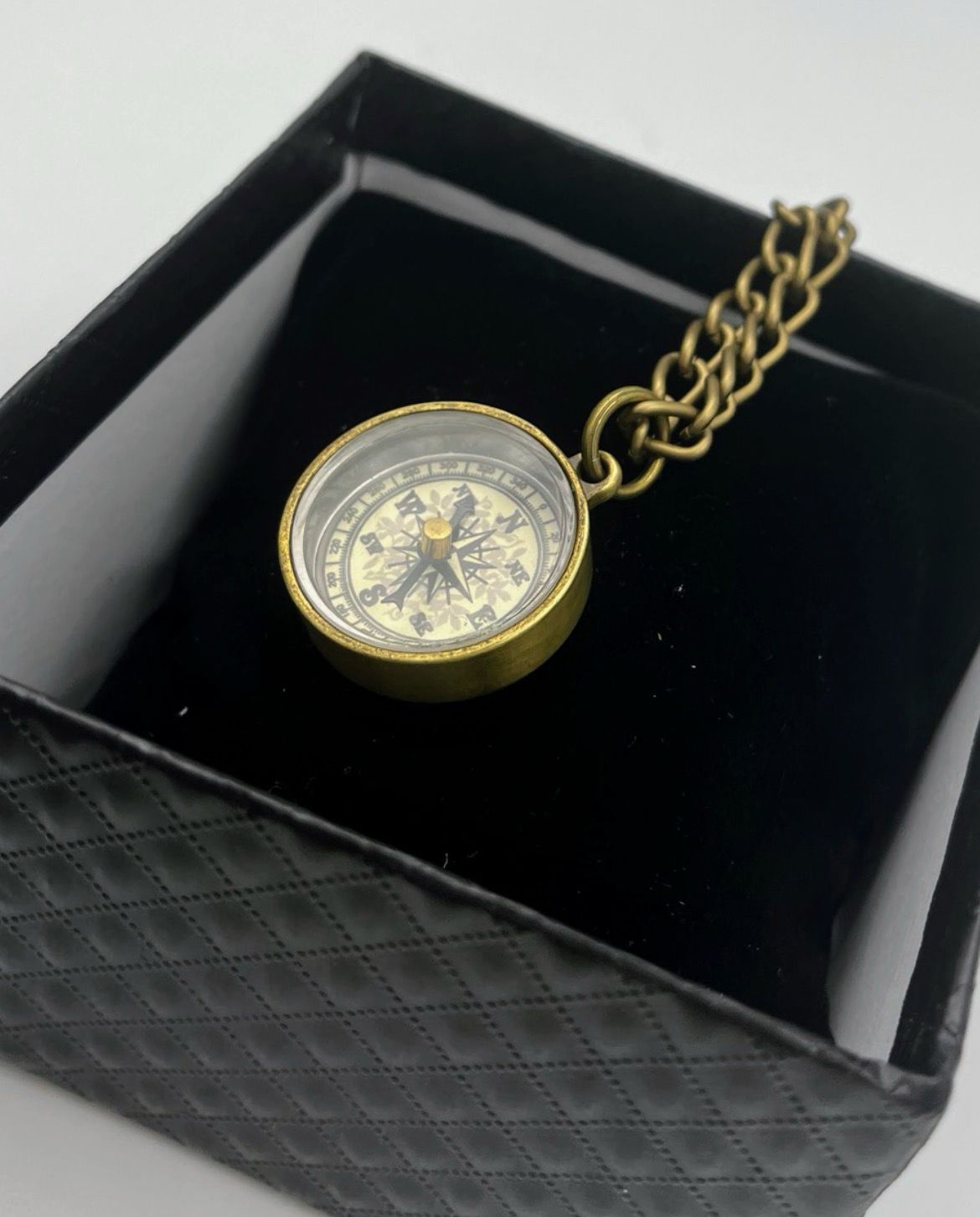 Steampunk Style Vintage Compass Pendant With Chain