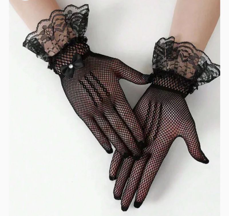 Ladies Victorian Black Gloves