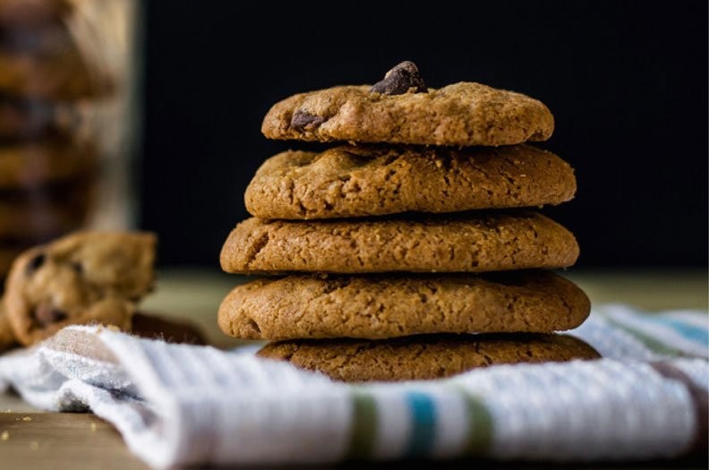 Classic Chocolate Chip Cookies, 1 Dozen