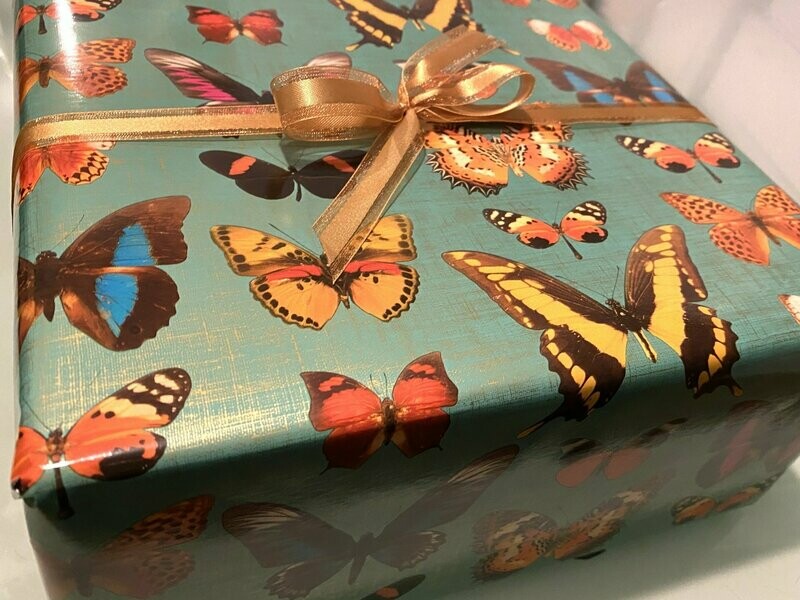 The Classics Gift Grand Bundle (Gift wrap may vary)