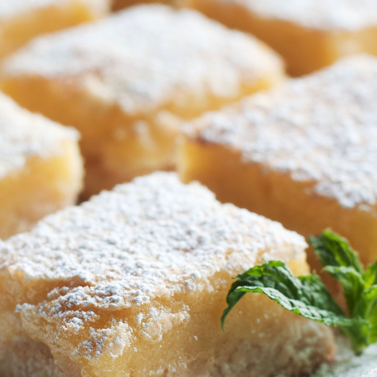 Vegan lemon bars