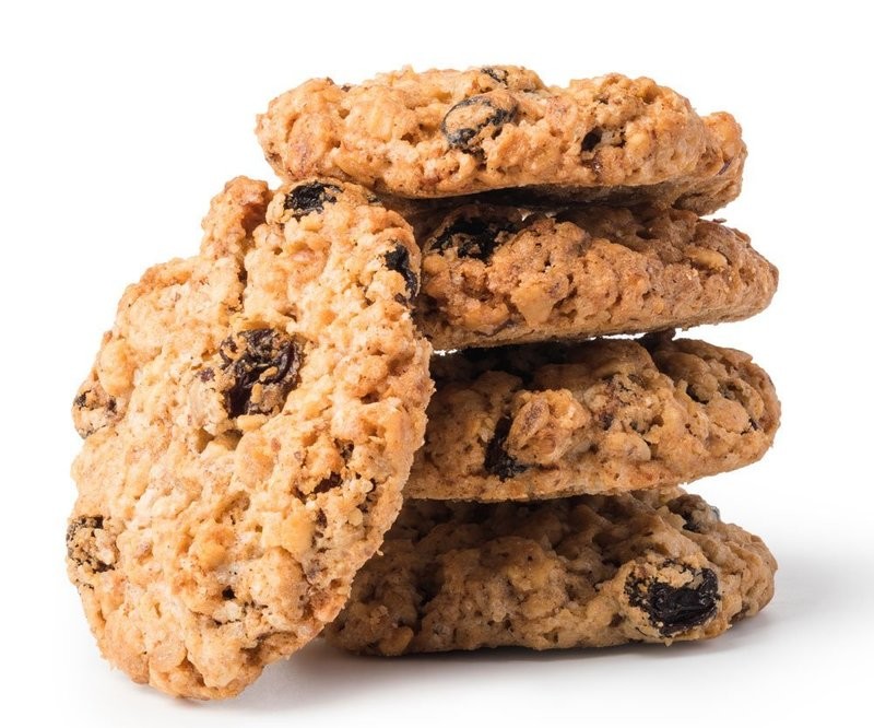 Fresh oatmeal raisin cookies at Chic Sweets Bakery in Houston – scratch-made with real butter and natural ingredients.