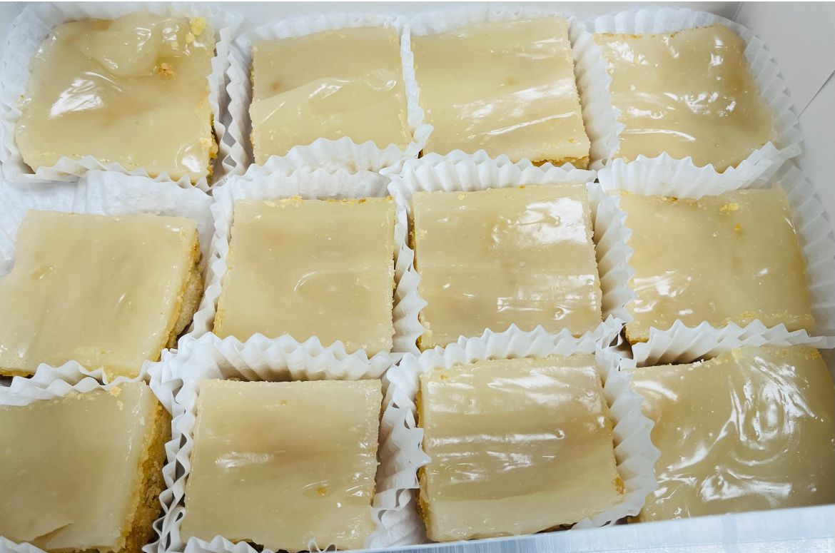 Vegan lemon bars