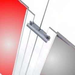 Portacarteles de metacrilato transparente para colgar con soportes de acero"