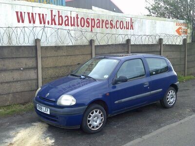 renault clio 1999 1.2 p breaking for spares..click for info