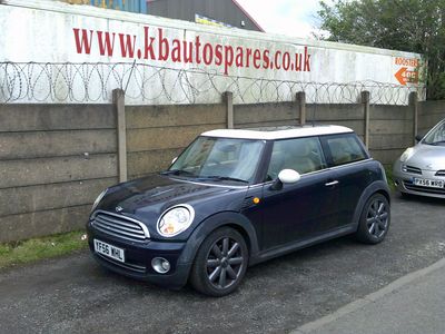 mini cooper 2007 1.6 p breaking for spares..click for info
