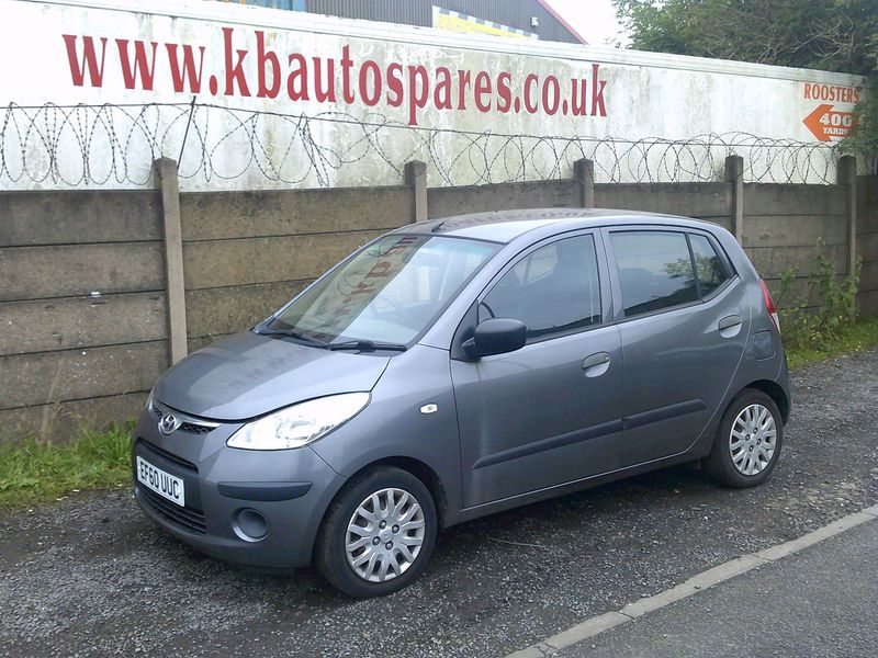 hyundai i10 2010 1.2 p breaking for spares..click for info