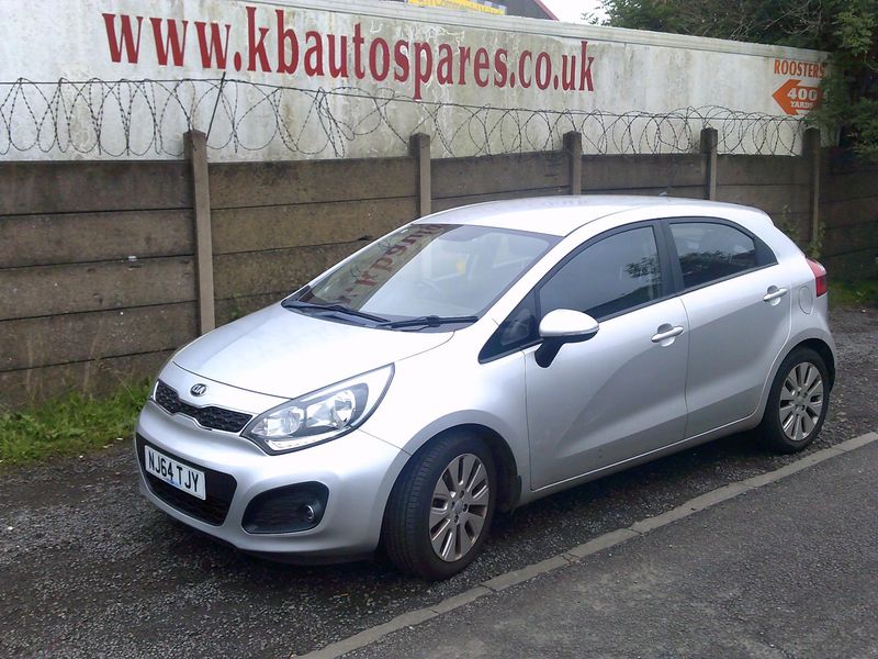 kia rio 2014 1.4 crdi breaking for spares..click for info