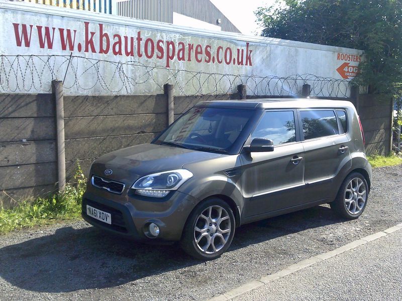 kia soul 2011 1.6 p breaking for spares..click for info