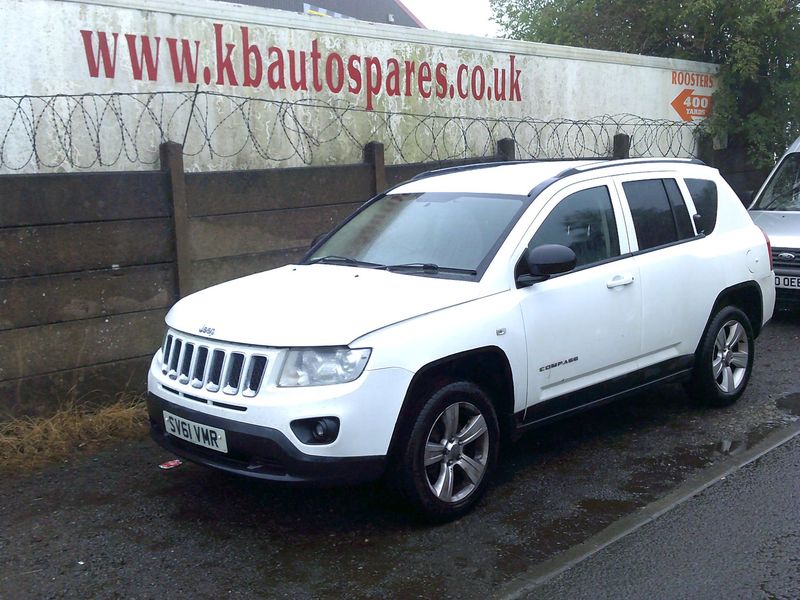 jeep compass 2011 2.0 p breaking for spares..click for info