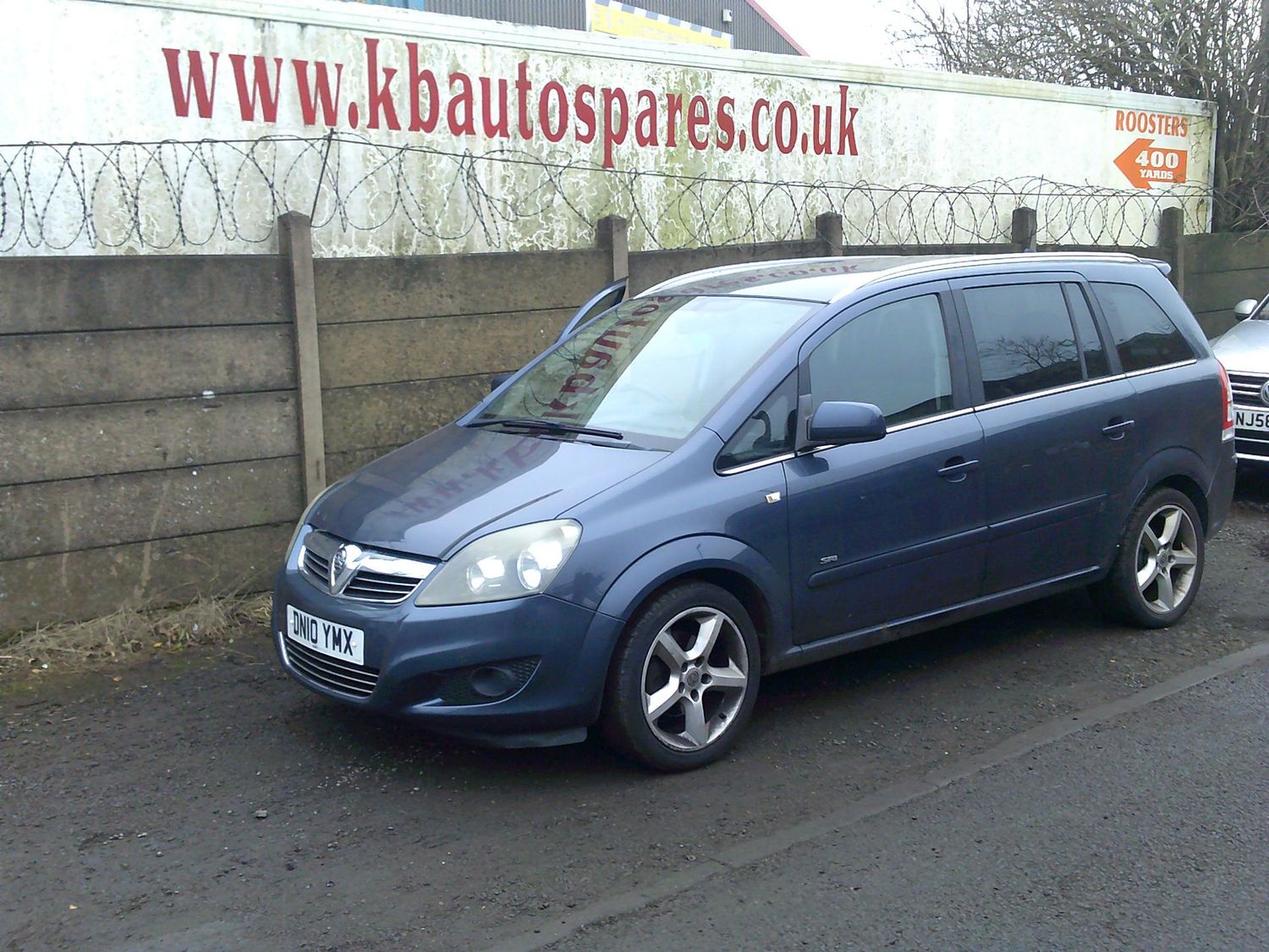 vauxhall zafira 2010 1.8 p breaking for spares..click for info