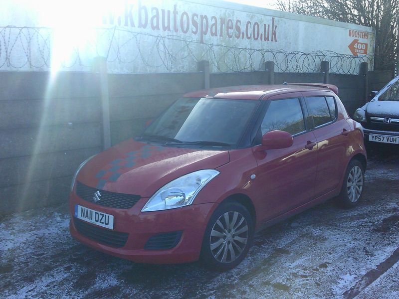 suzuki swift 2011 1.3 p breaking for spares..click for info