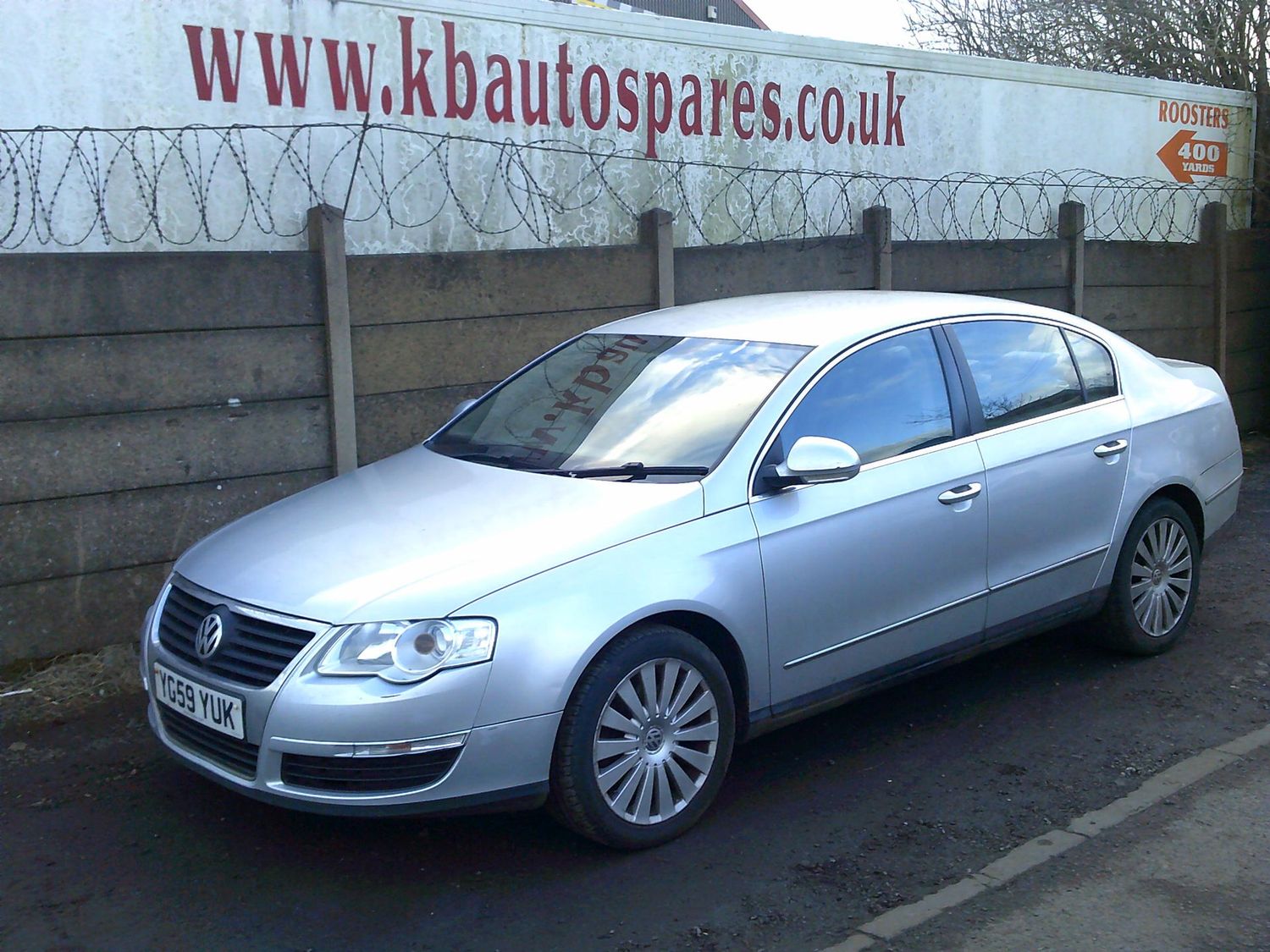 volkswagen passat 2010 2.0 tdi breaking for spares..click for info