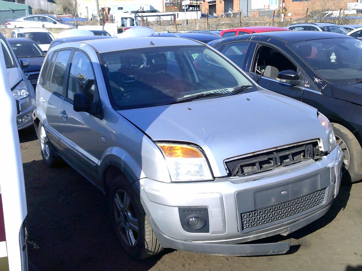ford fusion 2009 1.4 p auto breaking for spares..click for info
