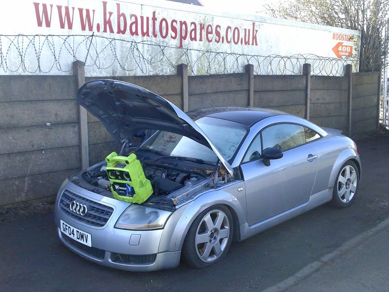 audi tt 2004 1.8 p breaking for spares..click for info