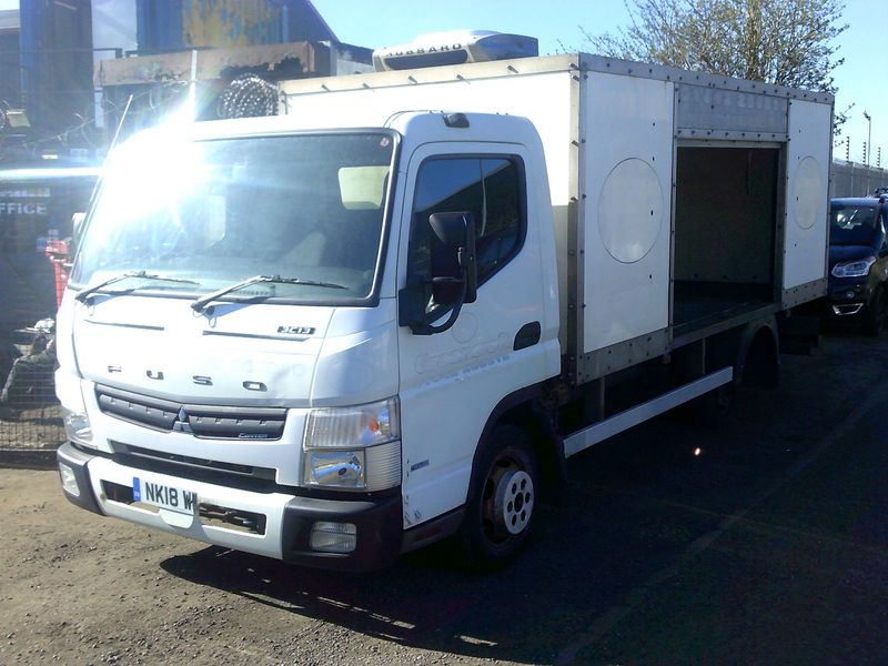 mitsubishi canter 2018 3.0 td breaking for spares..click for info