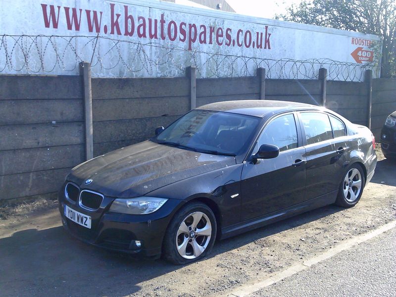 bmw 320 2011 2.0 td breaking for spares..click for info