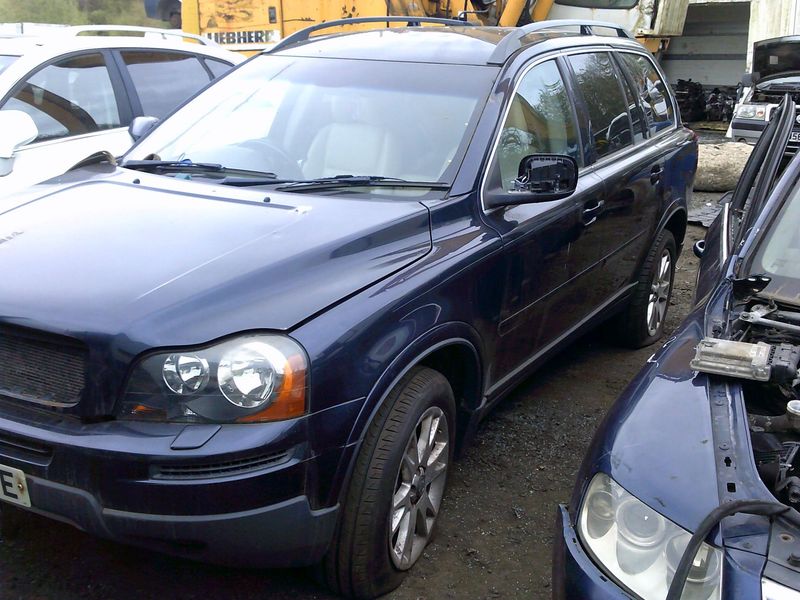 volvo xc90 2007 2.4 auto breaking for spares..click for info